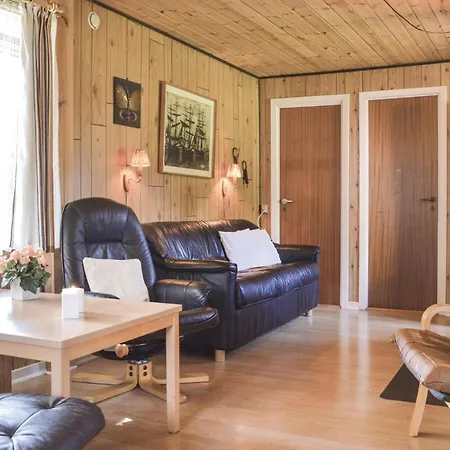 Holiday home Stunning In Herning With Kitchen